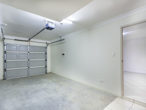 Garage Door Maintenance in Selden